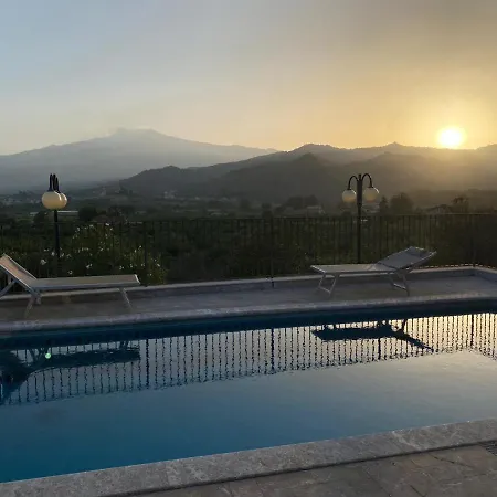 Villino Lenci Bed & Breakfast 4*